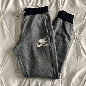 Nike Air Gray Sweatpants Size XS EUC